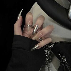Beautiful Press-on Nails for women